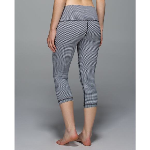 Lululemon Gingham Plaid Wunder Under Crop Navy Blue 4 - Picture 1 of 10